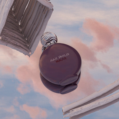 Max Philip Mauve Eau de Parfum in an artistic scene reflecting sensuality and mysterious charm