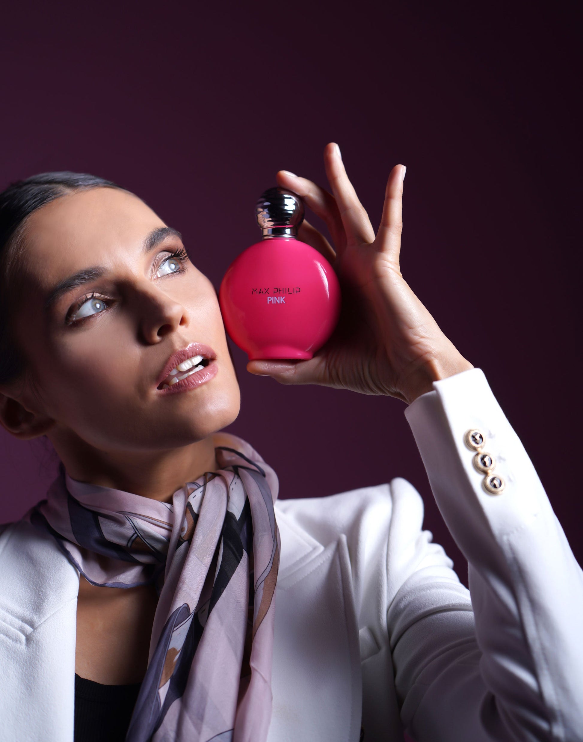 Max Philip Pink Eau de Parfum in an artistic scene reflecting softness and charm